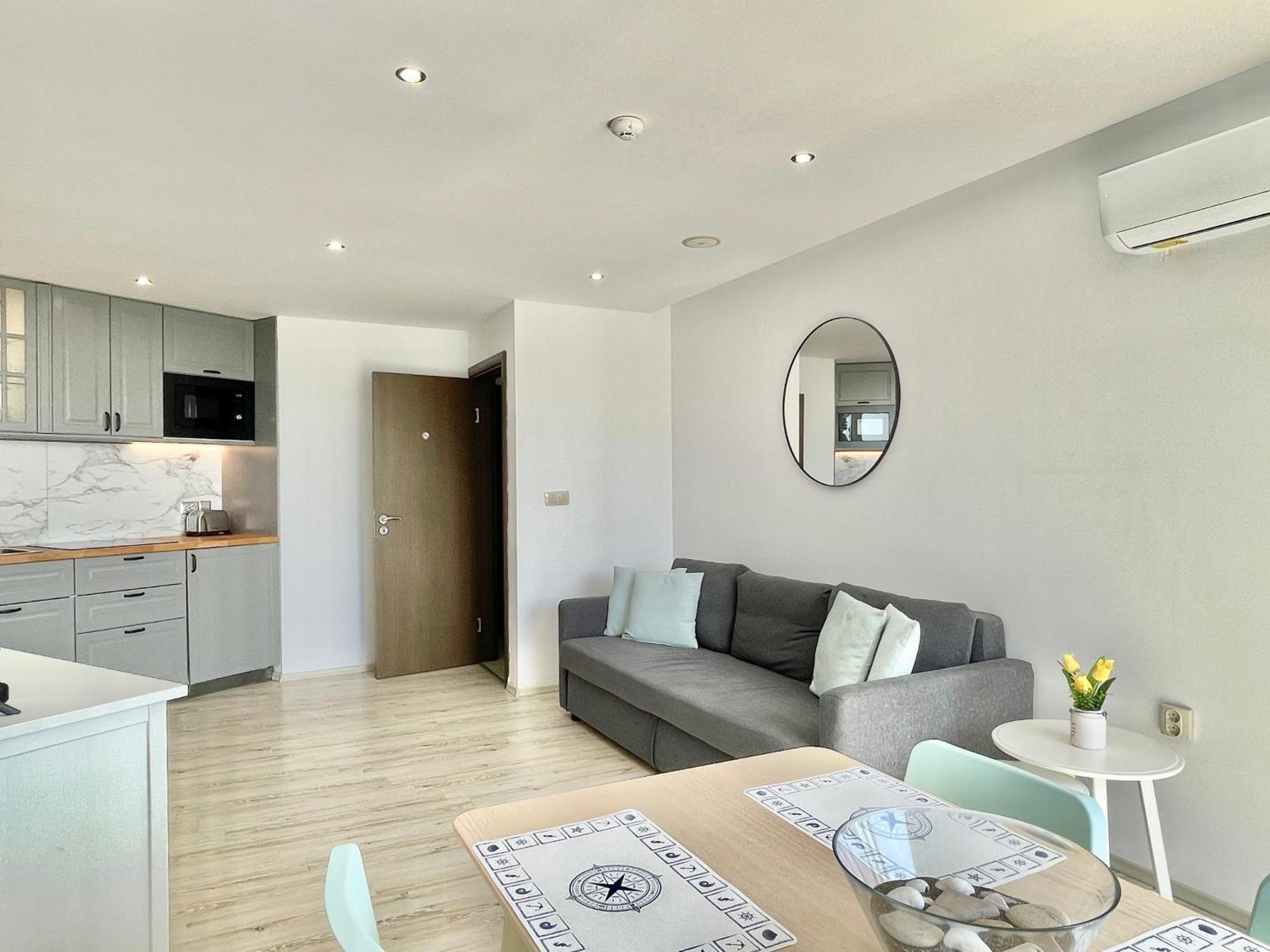 Apartment Paradiso - Private Apartment-bsr-1 Nesebar